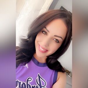 Meet your Posher, Alyse